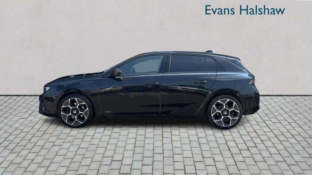 Vauxhall Astra 1.5 Turbo D Ultimate 2023 MD73EJZ Black #3