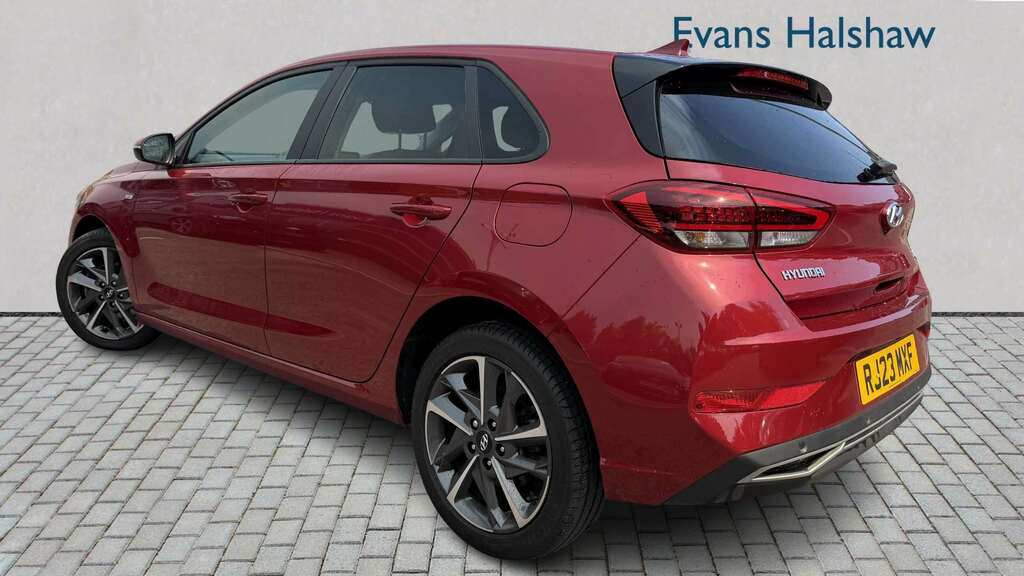 Hyundai I30 1.0T Gdi Premium Dct 2023 Red #2