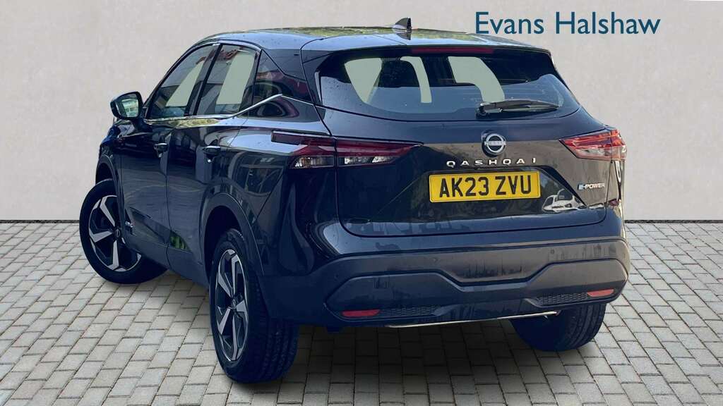 Nissan Qashqai 1.5 E-power Acenta Premium 2023 Black #2