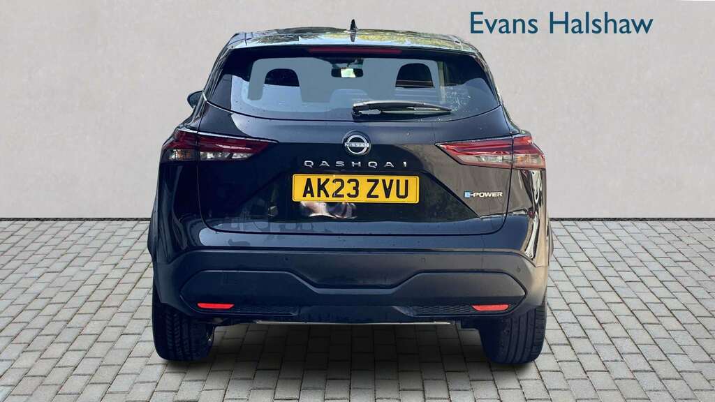Nissan Qashqai 1.5 E-power Acenta Premium 2023 Black #4