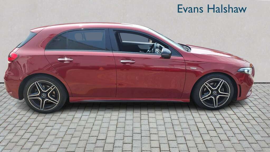 Mercedes-Benz A Class A200 Amg Line Premium Edition 2022 LL22YLC Red #2