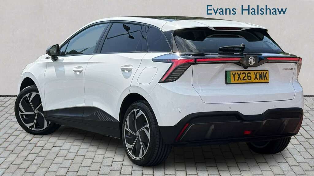 MG MG4 180Kw Premium Extended Range 77Kwh 2026 White #2