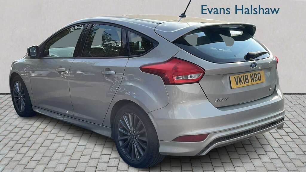 Ford Focus 1.0 Ecoboost 140 St-line Navigation 2018 Silver