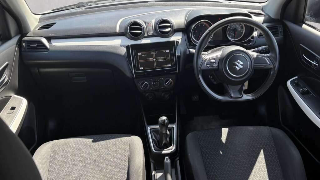 Suzuki Swift 1.2 Dualjet Attitude 2019 Silver #4