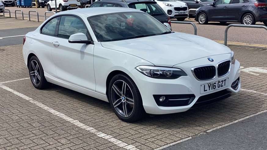 BMW 2 Series 218D 150 Sport 2016 White