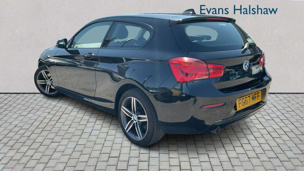 BMW 1 Series 118D Sport Nav 2017 FG67MFF Black #2