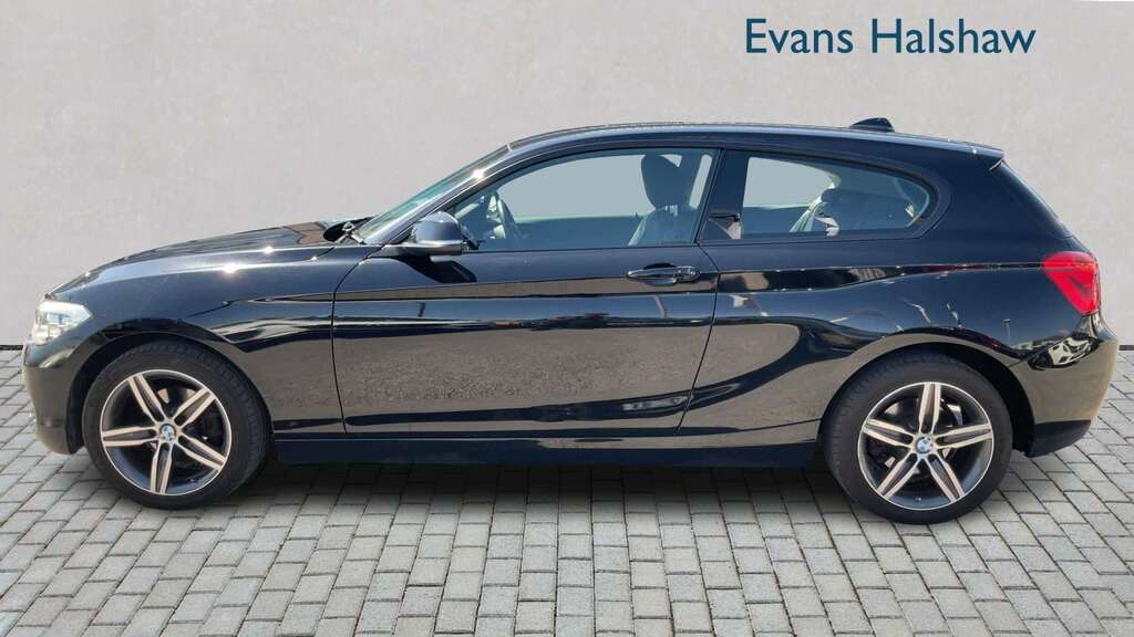 BMW 1 Series 118D Sport Nav 2017 FG67MFF Black #3