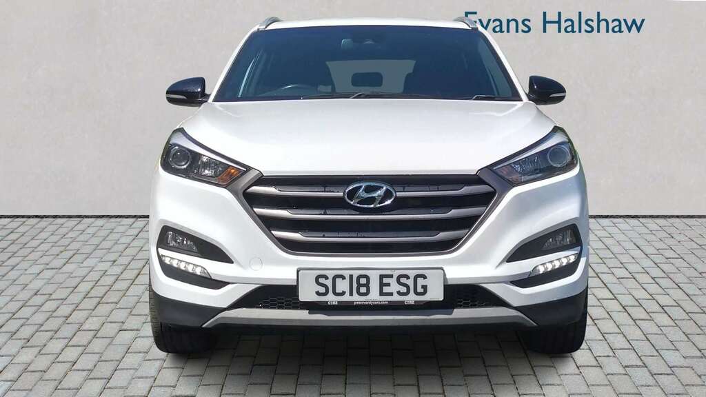 Hyundai Tucson 1.7 Crdi Blue Drive Go Se 2Wd 2018 White #4