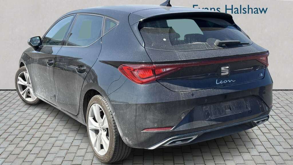 Seat Leon 1.5 Tsi Evo 150 Fr 2021 FN21MLJ Black #2