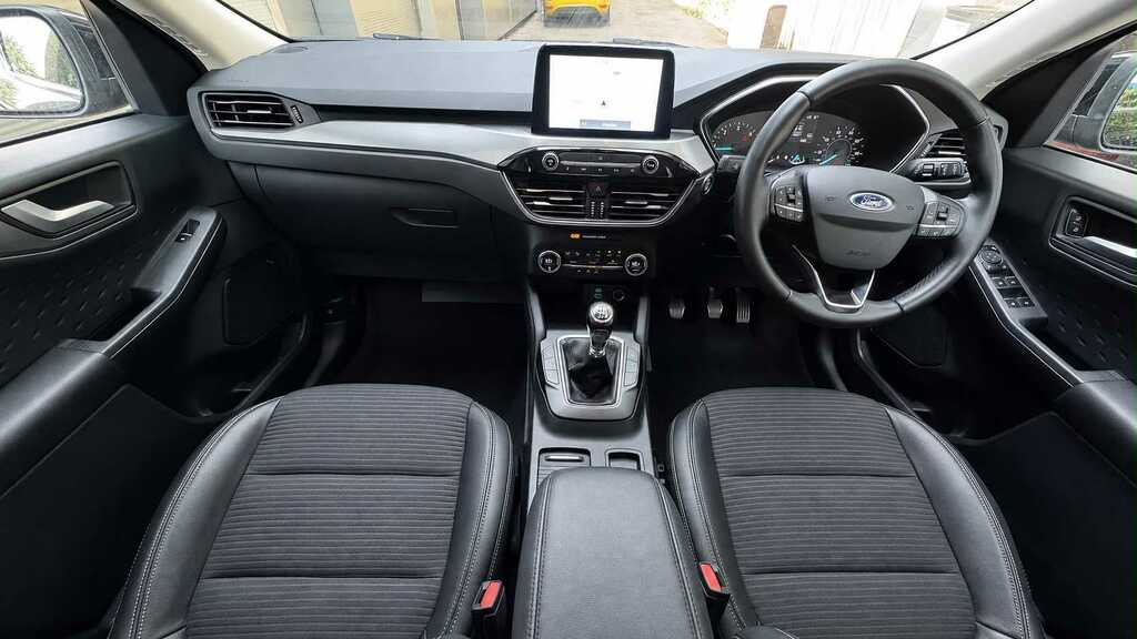 Ford Kuga 2.0 Ecoblue Mhev Titanium First Edition 2020 Black #2