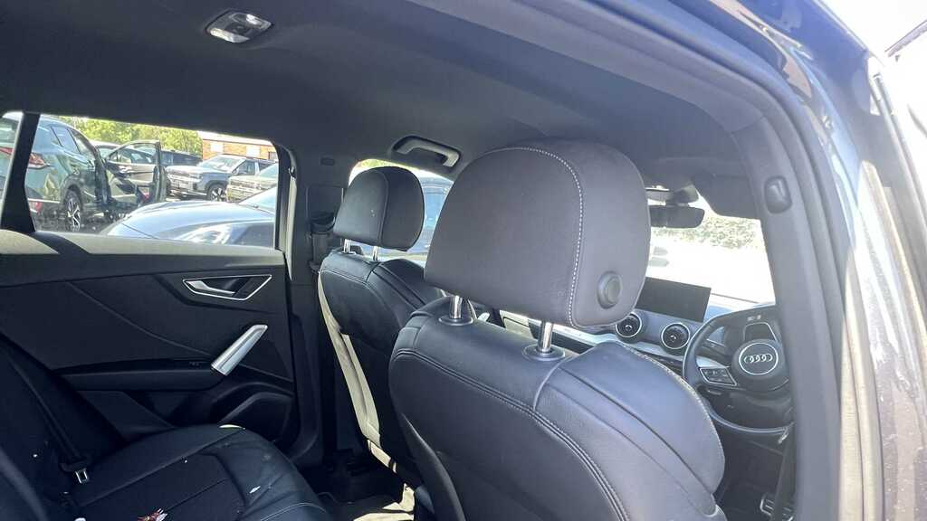 Audi Q2 35 Tfsi S Line S Tronic 2019 AJ19WVK Grey #6