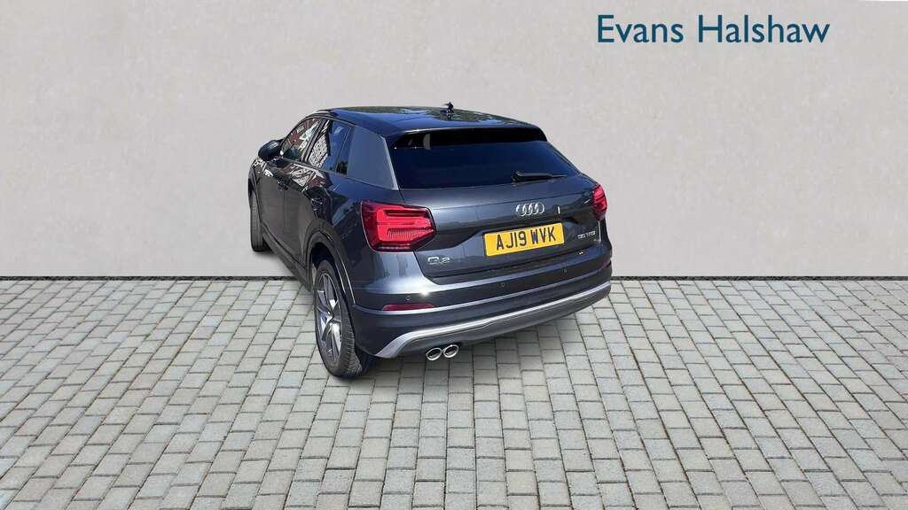 Audi Q2 35 Tfsi S Line S Tronic 2019 AJ19WVK Grey #2