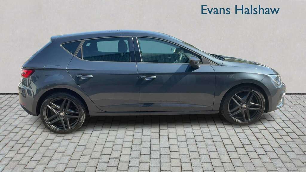Seat Leon 1.5 Tsi Evo 150 Fr Black Edition Ez Dsg 2020 FM69HGL Grey #2