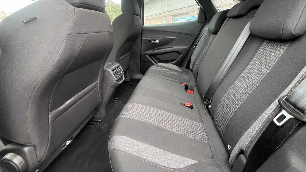 Peugeot 3008 1.2 Puretech Active Premium 2022 OV22JZO Grey #4