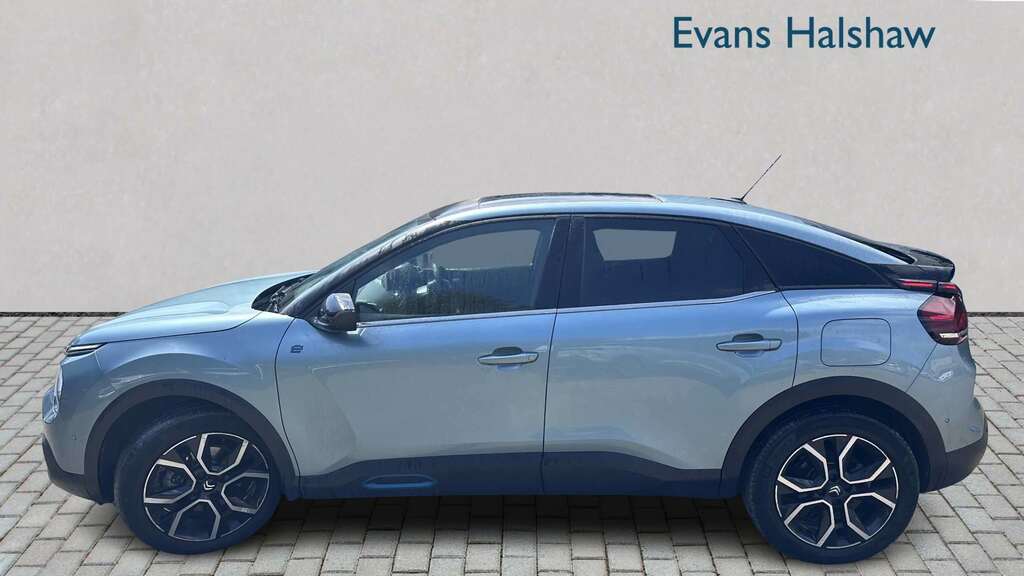 Citroen e-C4 100Kw Shine Plus 50Kwh 2023 Blue #2