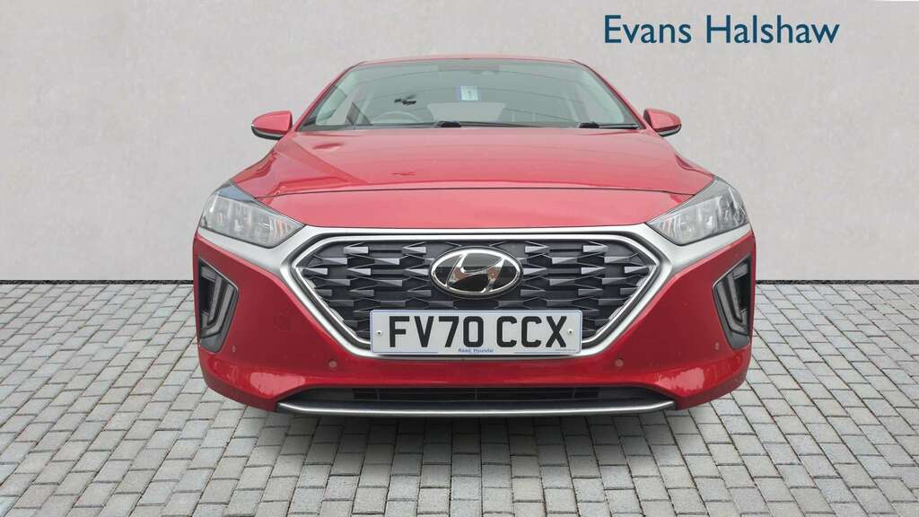 Hyundai Ioniq 1.6 Gdi Hybrid Premium Se Dct 2020 Red #3
