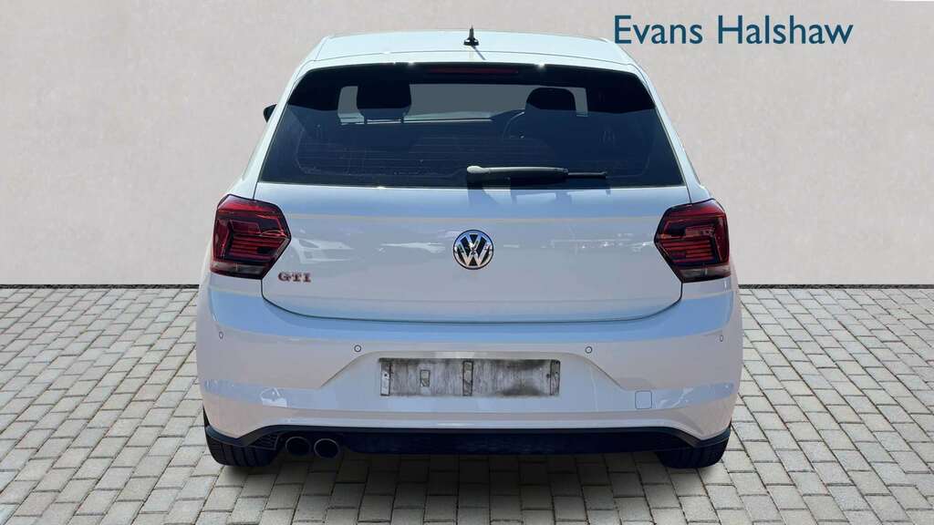 Volkswagen Polo 2.0 Tsi Gti Dsg 2019 RN19YWM White #2
