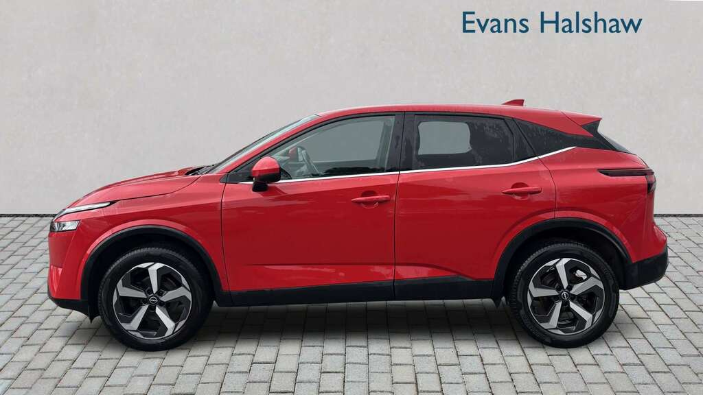 Nissan Qashqai 1.3 Dig-t Mh N-connecta 2023 AE23YTJ Red #2