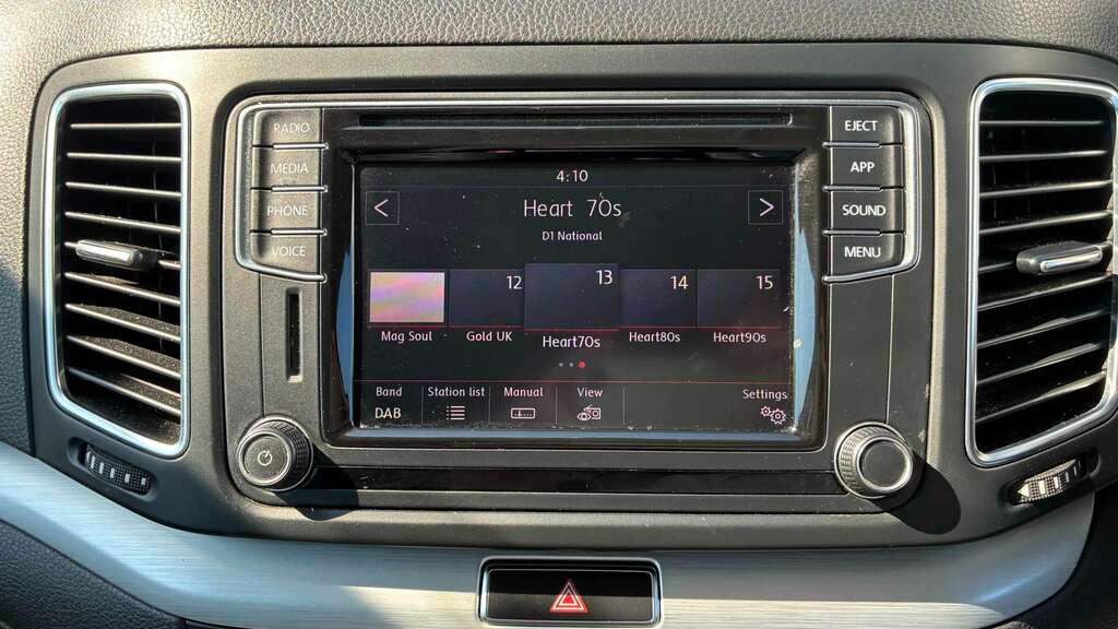 Volkswagen Sharan Mpv Silver #7