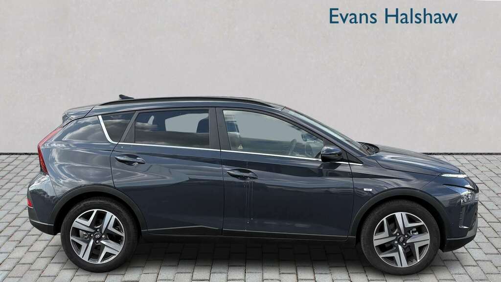 Hyundai Bayon 1.0 Tgdi 48V Mhev Premium Dct 2023 Grey #4