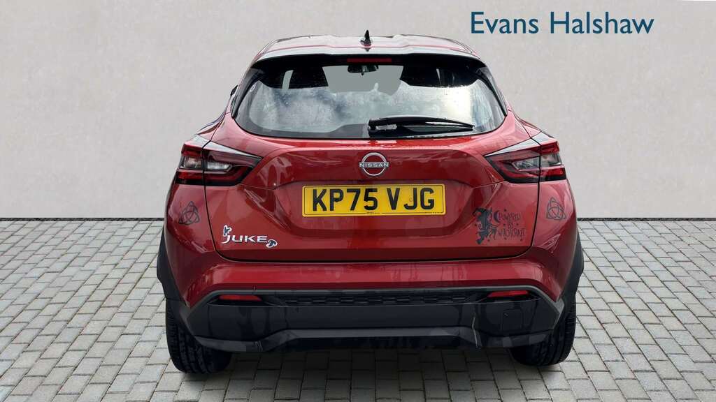 Nissan Juke 1.0 Dig-t Acenta Premium 2025 KP75VJG Red #2