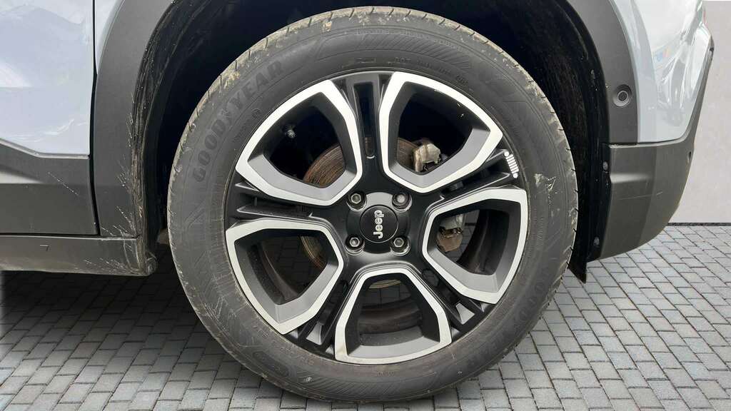 Jeep Avenger 1.2 Summit 2025 Grey #3