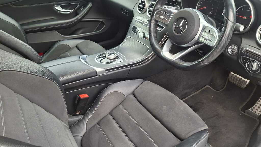 Mercedes-Benz C Class C220d Amg Line 9G-tronic 2020 KE69TEJ #6