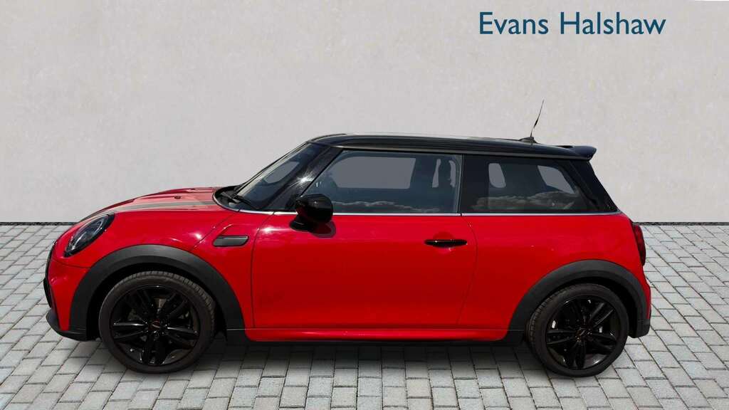 Mini Hatch 1.5 Cooper Sport 2022 KN71RCO Red #4