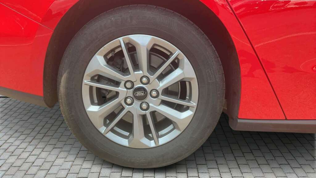 Ford Focus 1.5 Ecoblue Titanium Style 2023 Red #3