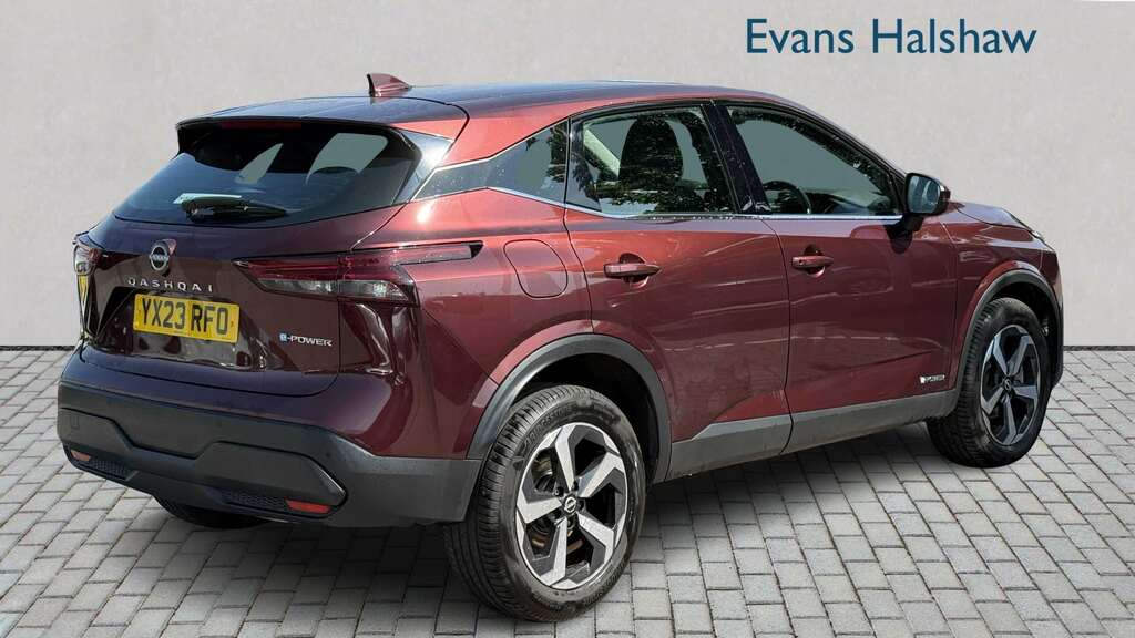 Nissan Qashqai 1.5 E-power Acenta Premium 2023 YX23RFO Red #3