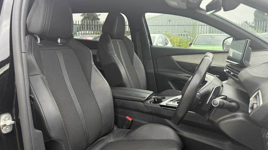 Peugeot 5008 1.5 Bluehdi Gt Eat8 2023 GJ23EAO Black #5