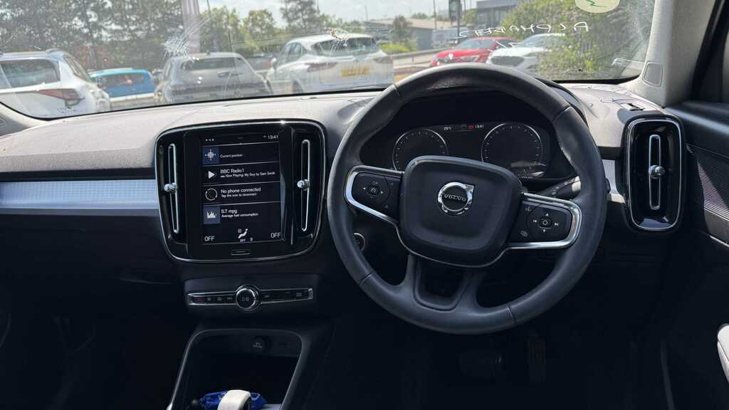 Volvo XC40 Core Blue #8