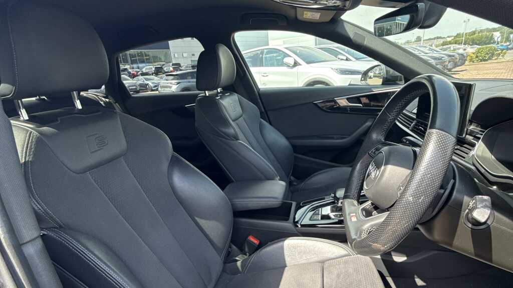 Audi A4 35 Tfsi Black Edition S Tronic 2022 Grey #6