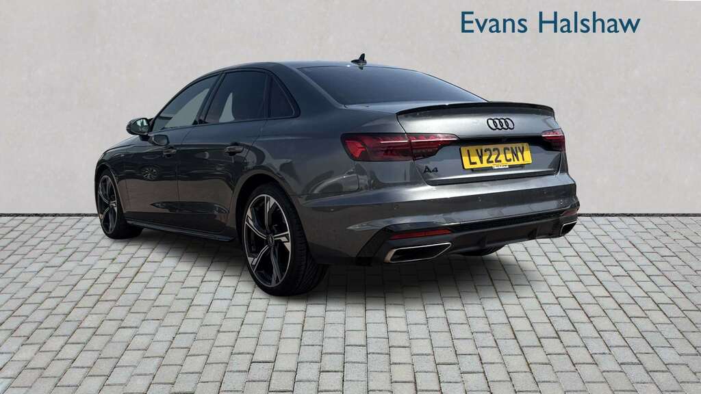 Audi A4 35 Tfsi Black Edition S Tronic 2022 Grey #3