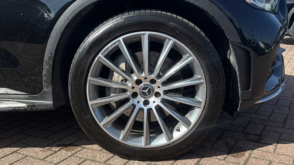 Mercedes-Benz GLC Class 220D 4Matic Amg Line Premium 9G-tronic 2019 YB69CDK Black #6