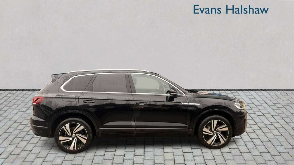 Volkswagen Touareg 3.0 V6 Tdi 4Motion R-line Tech Tip 2019 KT69GNO Black #3