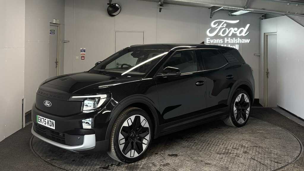 Ford Explorer 250Kw Premium 79Kwh Awd 2025 Black #3