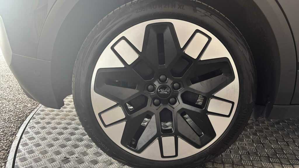 Ford Explorer Standard Range 52Kwh Select #9