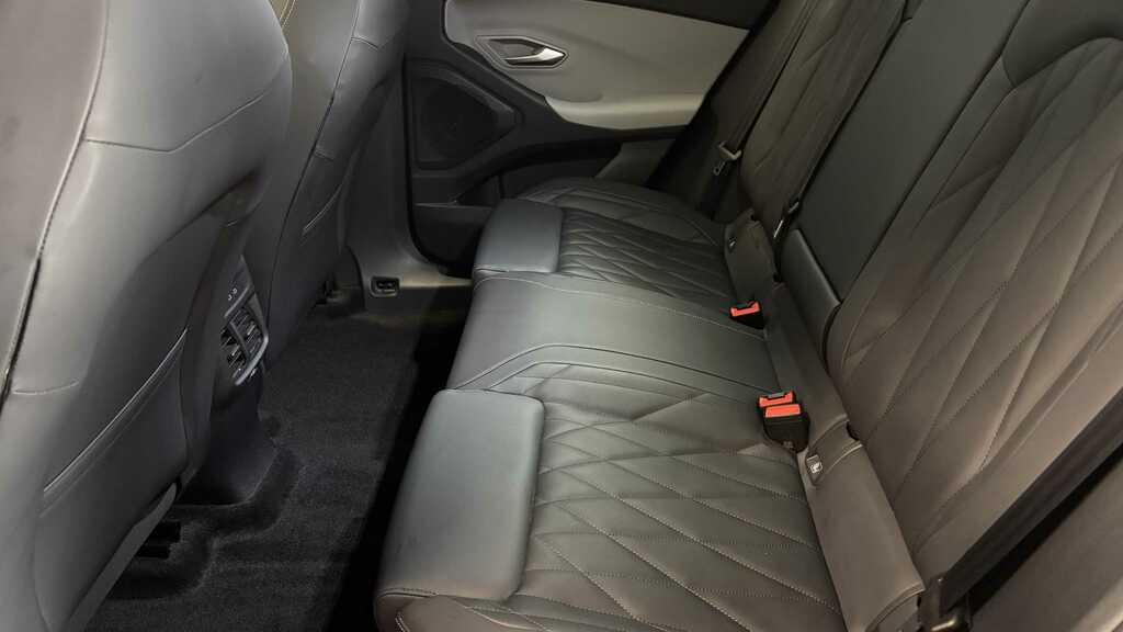 Ford Explorer Standard Range 52Kwh Select #24