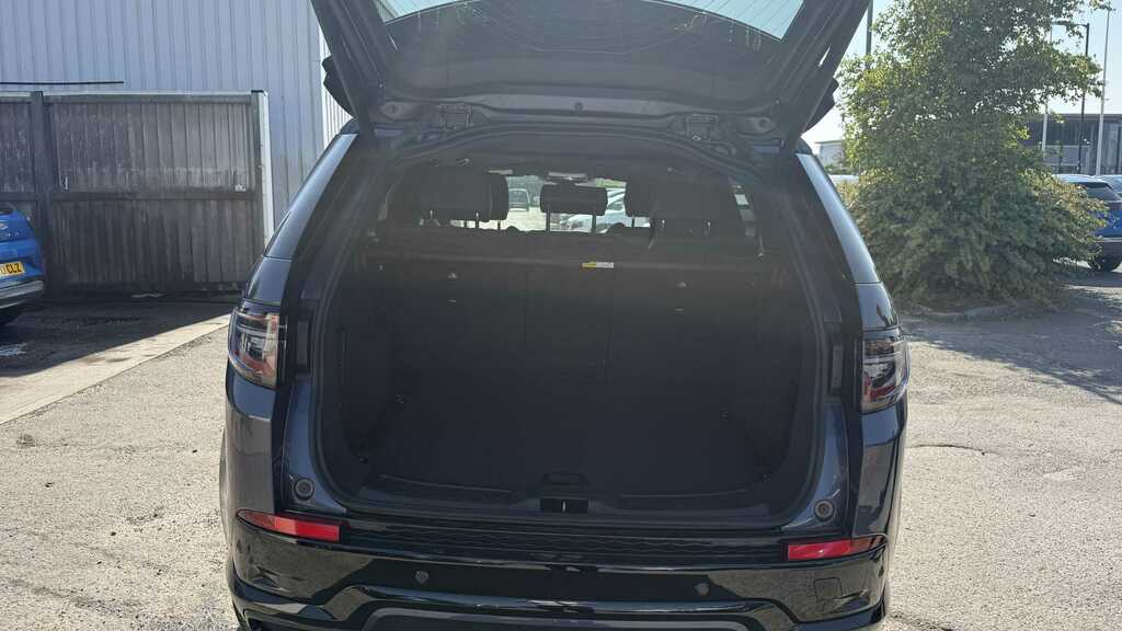 Land Rover Discovery Sport 2.0 D200 Dynamic Hse 5 Seat 2025 Blue #6
