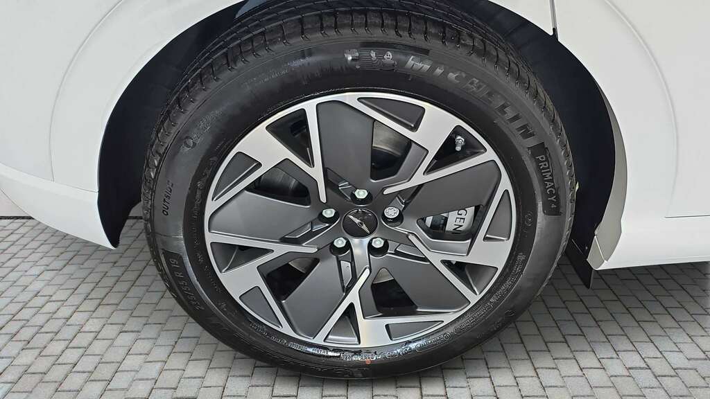 Genesis GV60 168Kw Pure 84Kwh 2026  #6