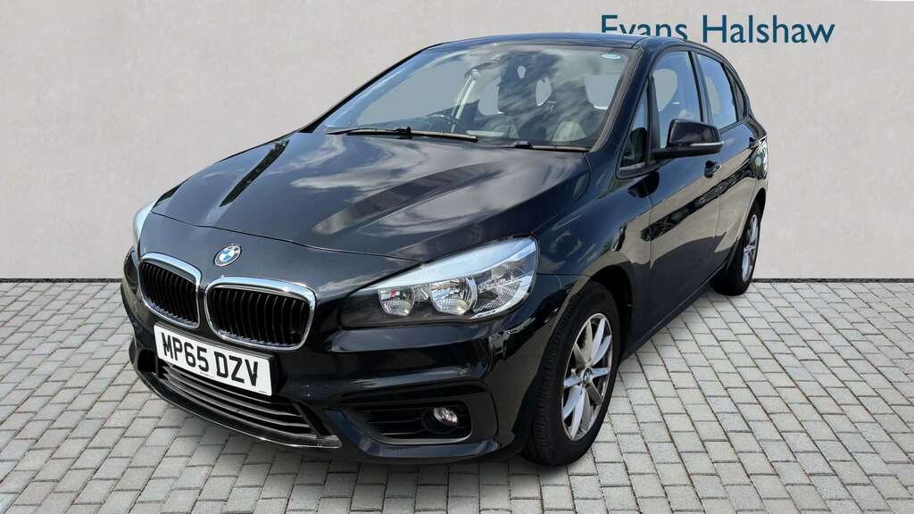 BMW 2 Series 218I Se 2016 Black #3