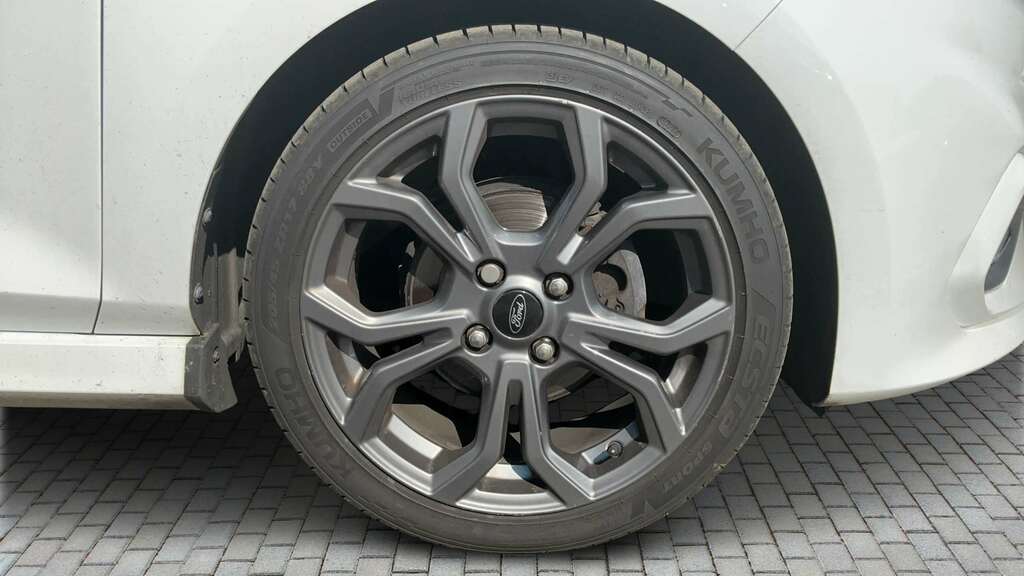 Ford Fiesta Active 1 White #6