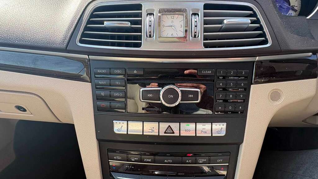 Mercedes-Benz E Class Black #17