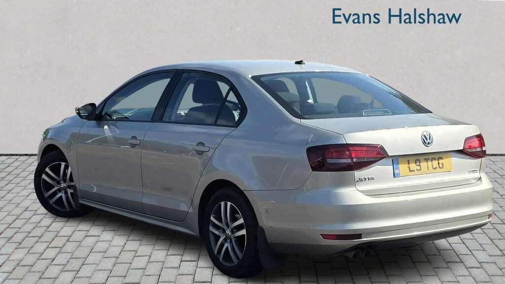 Volkswagen Jetta Gt Bluemotion Technology Tdi #2