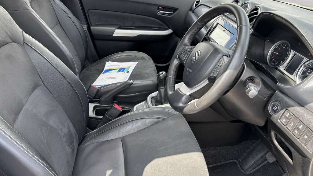 Suzuki Vitara Brown #7