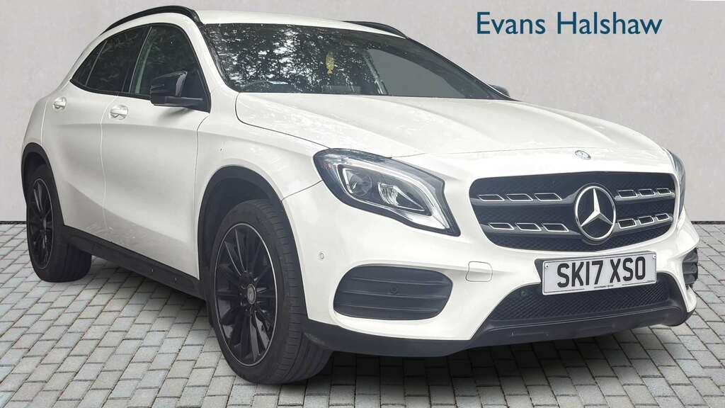 Mercedes-Benz GLA Class 220D 4Matic Amg Line Premium 2017 #2