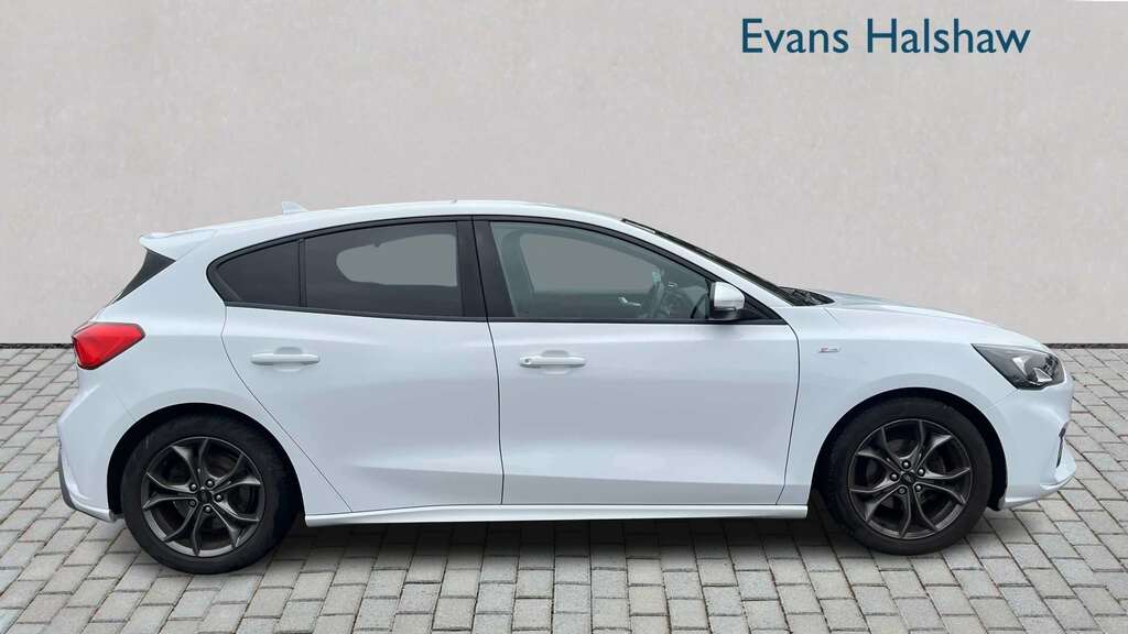 Ford Focus 1.5 Ecoboost 150 St-line 2019 White