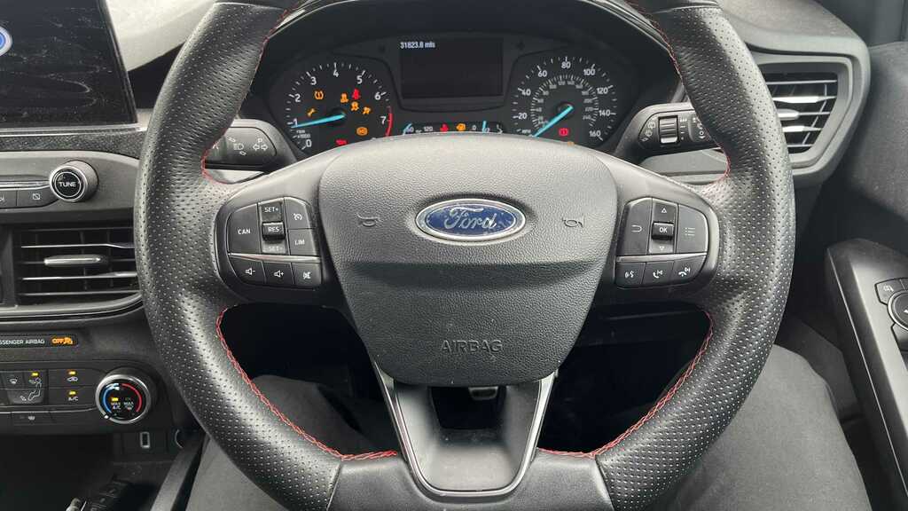 Ford Focus 1.5 Ecoboost 150 St-line 2019 White #6