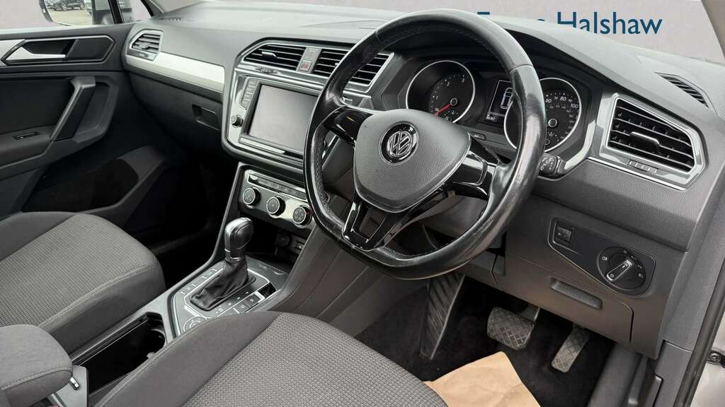 Volkswagen Tiguan 2.0 Tdi 150 4Motion S Dsg 2017 LR17ZFG Silver #2
